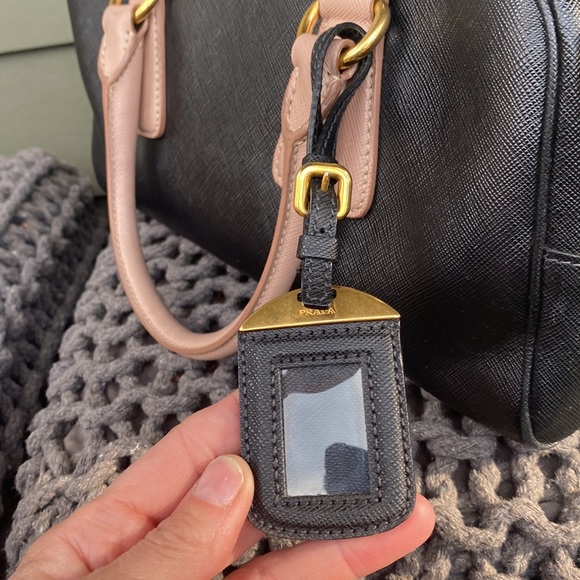 EUC PRADA SAFFIANO LUX LEATHER HANDBAG PURSE WITH ADDITIONAL SHOULDER STRAP - Picture 8 of 16